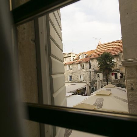 City Hostel Trogir Buitenkant foto