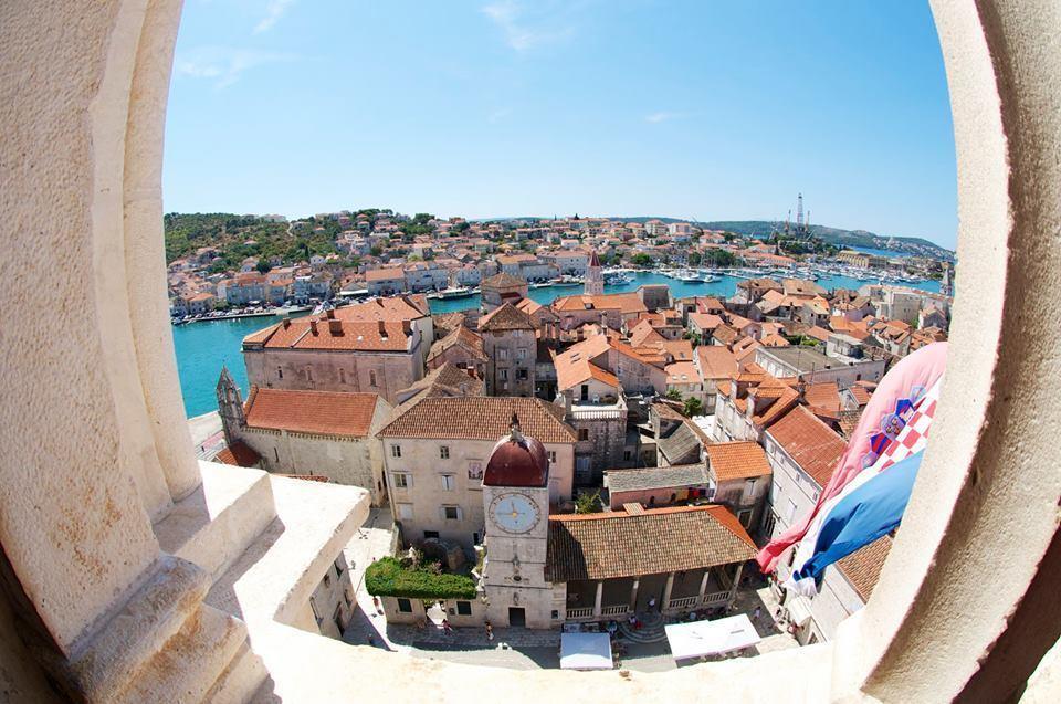 City Hostel Trogir Buitenkant foto